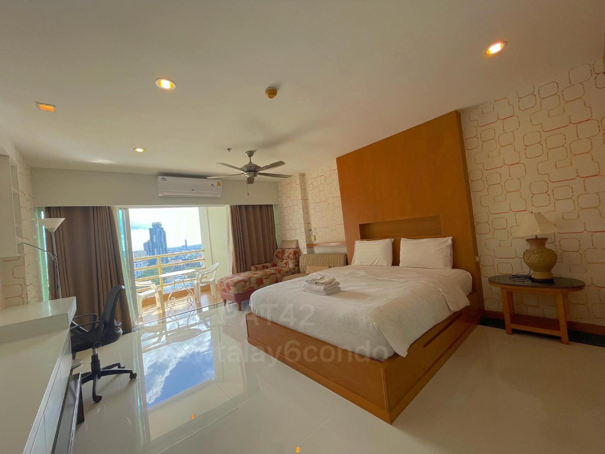Apartamento View Talay 6 By Pat 42 Pattaya Exterior foto